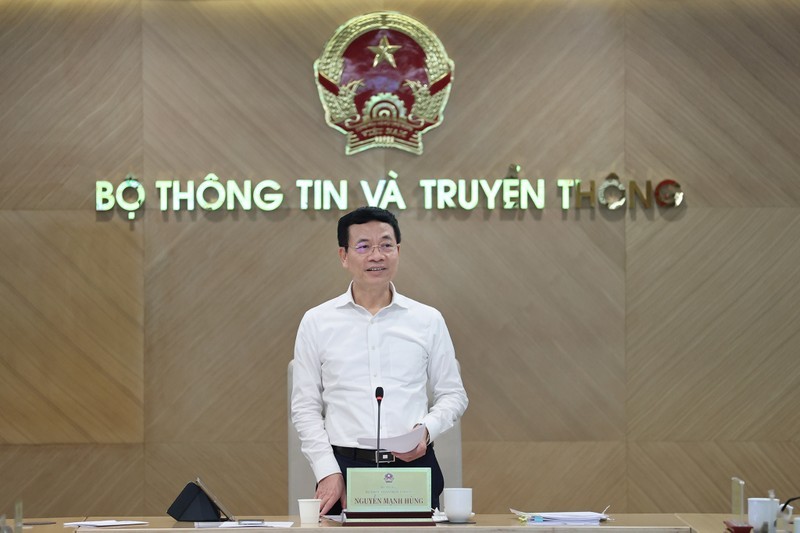 bo-truong-tttt-giao-ban-9952-1680972566.jpg