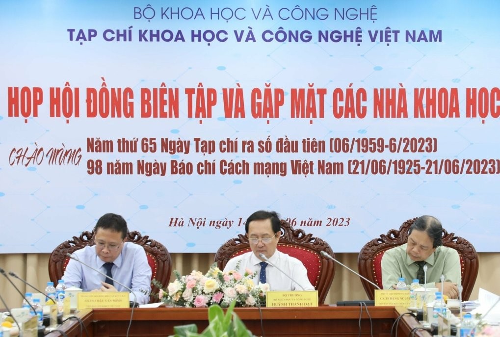 hoi-dong-1686748099-7698-1686748442-1686760827.jpg