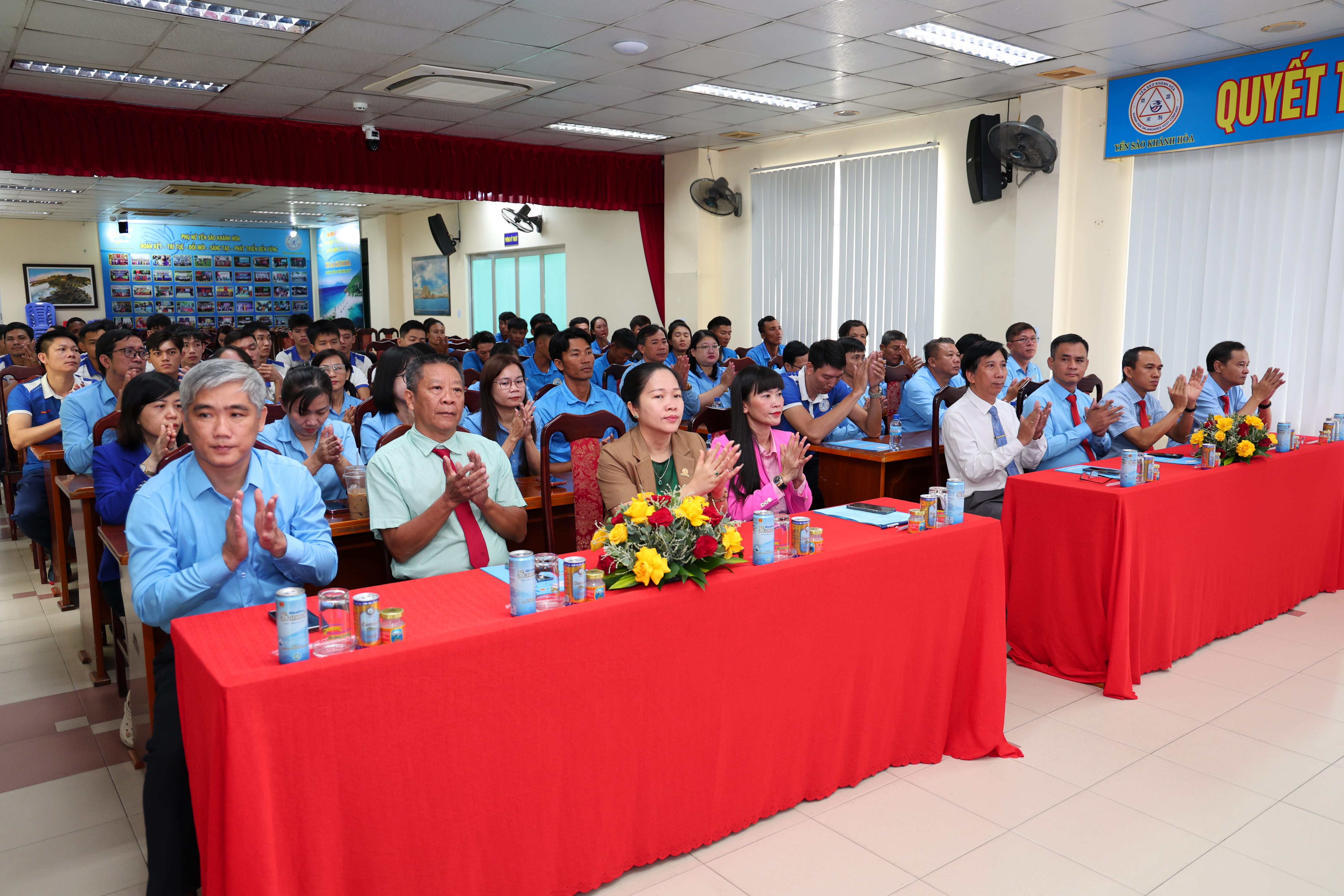 quang-canh-buoi-le-ky-ket-1791787015.jpg