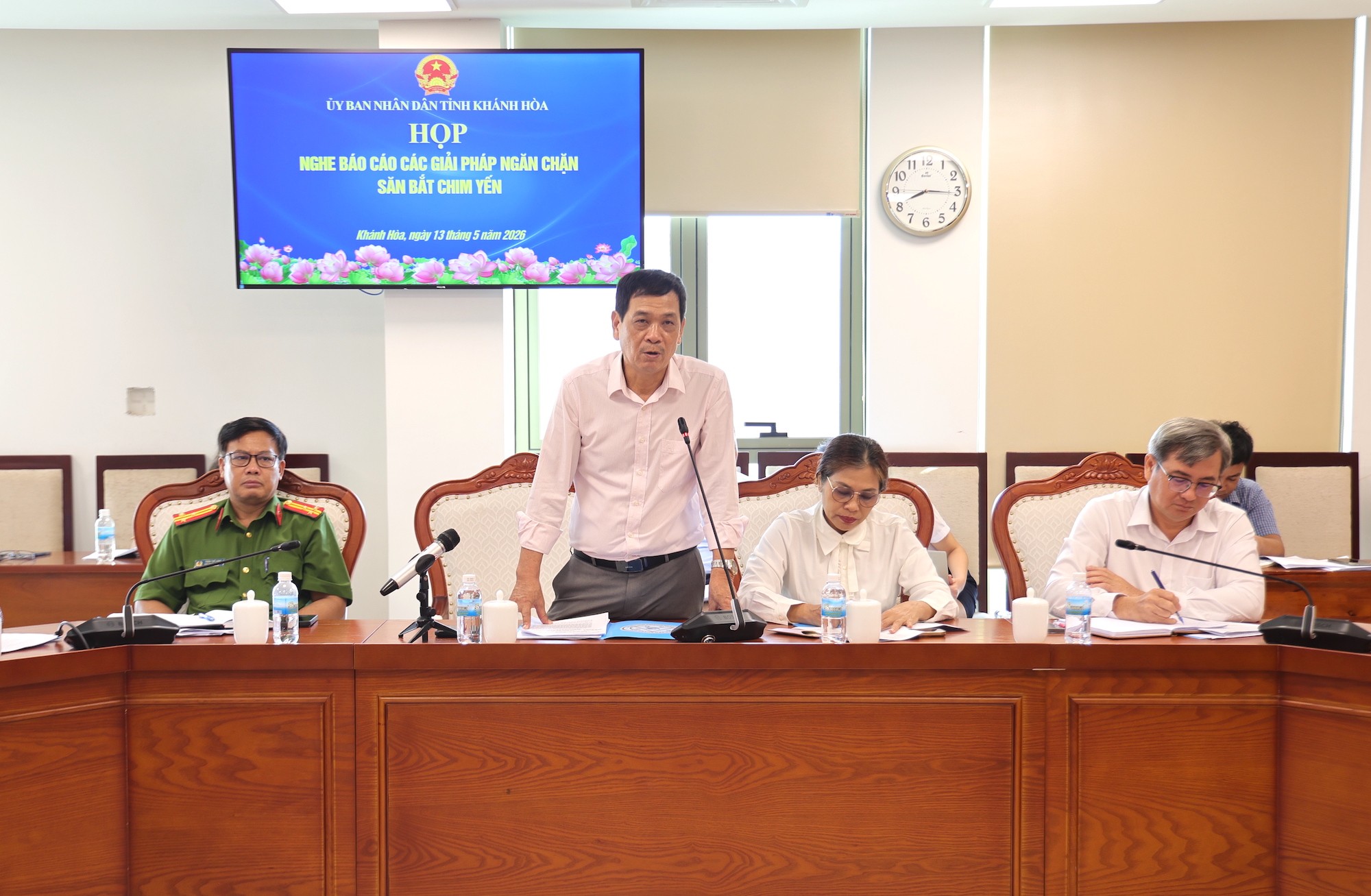 QUYẾT LIỆT NGĂN CHẶN TÌNH TRẠNG SĂN BẮT CHIM YẾN TRÁI PHÉP
