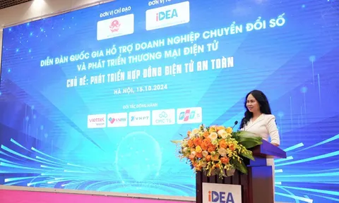 Diễn đàn hỗ trợ doanh nghiệp chuyển đổi số và phát triển thương mại điện tử với chủ đề “Phát triển hợp đồng điện tử an toàn”