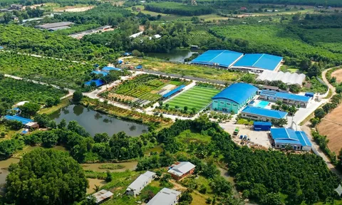 TRANG LINH – DOANH NGHIỆP NÔNG NGHIỆP CÔNG NGHỆ CAO KIÊN ĐỊNH CON ĐƯỜNG CHĂN NUÔI TUẦN HOÀN BỀN VỮNG