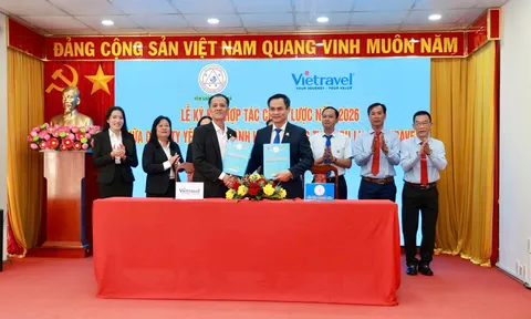 Lễ ký kết hợp tác chiến lược giữa Công ty Yến sào Khánh Hòa và Công ty CP Du lịch Vietravel – CN Khánh Hòa