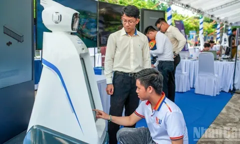 Phát triển khoa học, công nghệ gắn với nghiên cứu-ứng dụng-thị trường