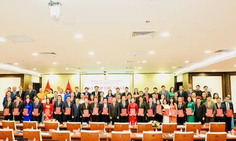 CHỦ TỊCH HĐTV CÔNG TY YẾN SÀO KHÁNH HÒA VINH DỰ NHẬN CHỨNG NHẬN ĐẠI BIỂU HĐND TỈNH KHÁNH HÒA KHÓA VIII, NHIỆM KỲ 2026 – 2031