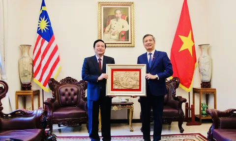 YẾN SÀO KHÁNH HÒA ĐẨY MẠNH QUAN HỆ HỮU NGHỊ TẠI MALAYSIA