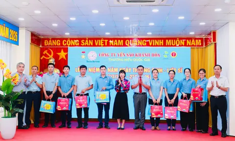 CÔNG TY YẾN SÀO KHÁNH HÒA GẶP MẶT, TRI ÂN CÁC GIA ĐÌNH CHÍNH SÁCH