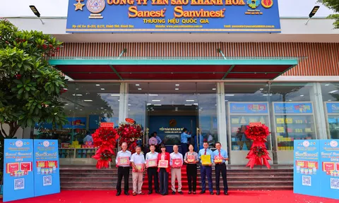 LỄ KHAI TRƯƠNG CỬA HÀNG XĂNG DẦU, CỬA HÀNG GIỚI THIỆU SẢN PHẨM YẾN SÀO KHÁNH HÒA VÀ RA MẮT SẢN PHẨM MỚI SANEST/SANVINEST SVN79