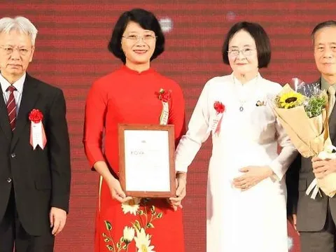 Hai nhà khoa học nhận giải thưởng Kova 2022