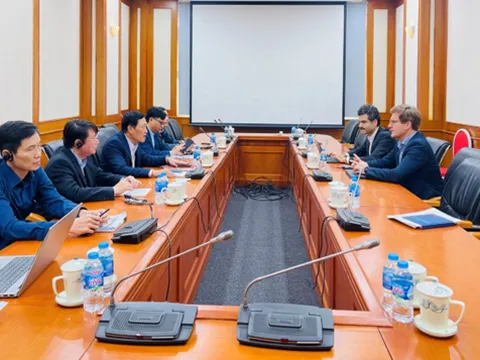 Thứ trưởng Trần Văn Tùng làm việc với chuyên gia cao cấp của Ngân hàng thế giới