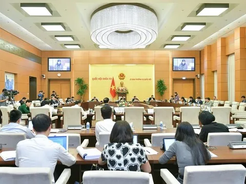 Hoàn thiện hành lang pháp lý, tạo nền tảng cho phát triển kinh tế số, xã hội số