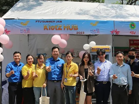 Hàng trăm nhà đầu tư và bạn trẻ tham gia Ngày hội chuyển đổi số