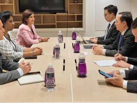 Bộ trưởng Huỳnh Thành Đạt mời doanh nghiệp sinh học Cuba đầu tư vào Việt Nam