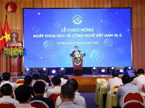 Thủ tướng: Lấy khoa học công nghệ và đổi mới sáng tạo làm một động lực tăng trưởng chủ yếu