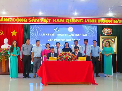 Công ty Yến sào Khánh Hòa ký kết hợp tác với Viện Pasteur Nha Trang