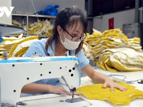 Doanh nghiệp lo củng cố nguồn lao động sau dịch