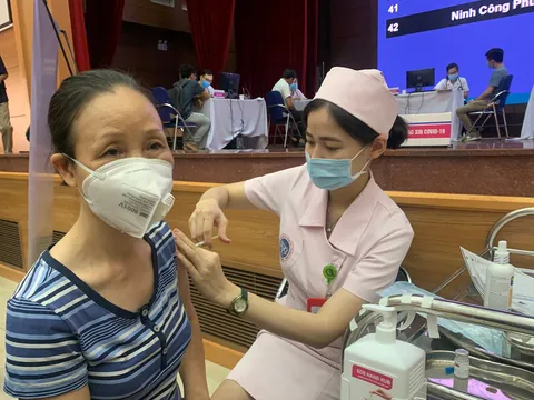 Vaccine phòng COVID-19 của Mỹ thử nghiệm lâm sàng tại Đại học Y Hà Nội