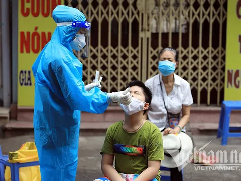 Những bài học tốt về tổ chức xét nghiệm COVID-19