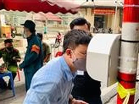 Nhà khoa học Việt chế tạo 'mắt thông minh' phòng Covid-19