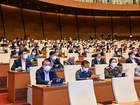 Quốc hội thông qua kế hoạch cơ cấu nền kinh tế giai đoạn 2021 - 2025