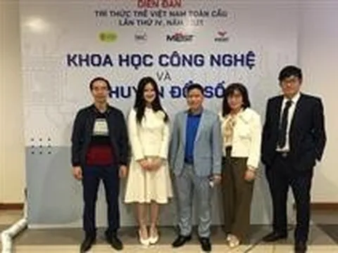 Đại diện Thanh niên Viện Ứng dụng Công nghệ tham dự và trình diễn công nghệ tại Diễn đàn Trí thức trẻ Việt Nam toàn cầu lần thứ IV