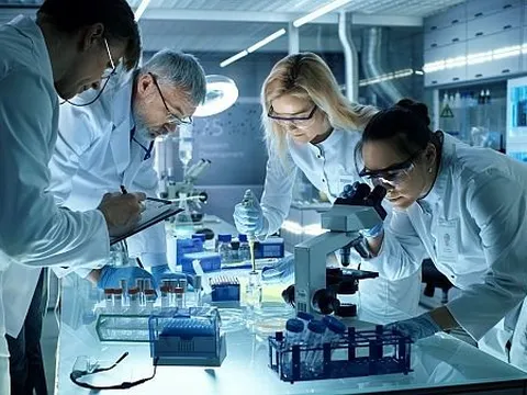 Hợp tác khoa học và công nghệ hỗ trợ các giải pháp công bằng, kịp thời và toàn cầu ứng phó với COVID-19