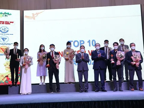 DOANH NGHIỆP KHOA HỌC VÀ CÔNG NGHỆ ĐƯỢC VINH DANH TẠI LỄ TÔN VINH.