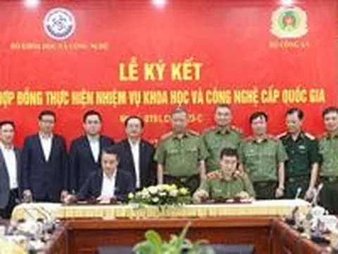 "Yêu cầu và nghĩa vụ bảo vệ chủ quyền quốc gia trên không gian mạng"