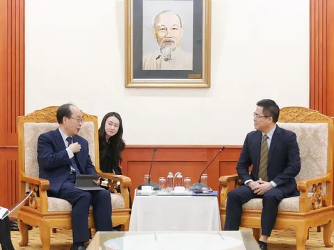 Thứ trưởng Nguyễn Hoàng Giang tiếp đoàn công tác Viện Nghiên cứu phát triển Hàn Quốc