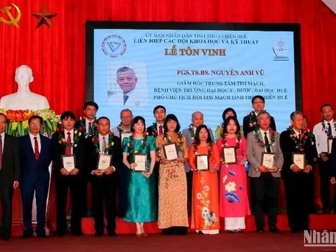 Thừa Thiên Huế tôn vinh 17 trí thức khoa học và công nghệ tiêu biểu lần thứ VII