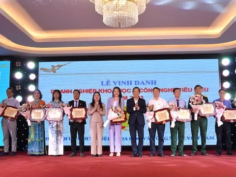 Vinh danh 21 doanh nghiệp khoa học công nghệ tiêu biểu, sáng tạo, xuất sắc nhất