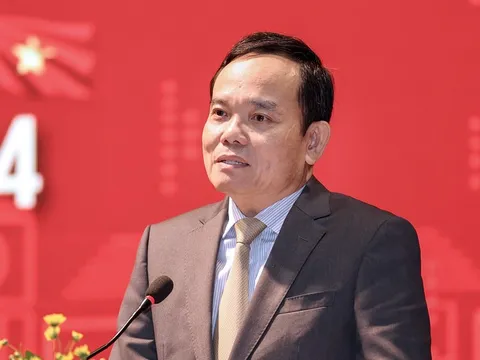 Việt Nam chỉ có thể "đi tắt, đón đầu" bằng khoa học công nghệ, chuyển đổi số