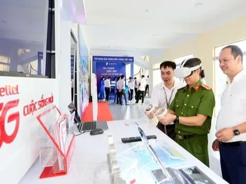 Nghị quyết của Bộ Chính trị về đột phá phát triển khoa học, công nghệ, đổi mới sáng tạo và chuyển đổi số quốc gia