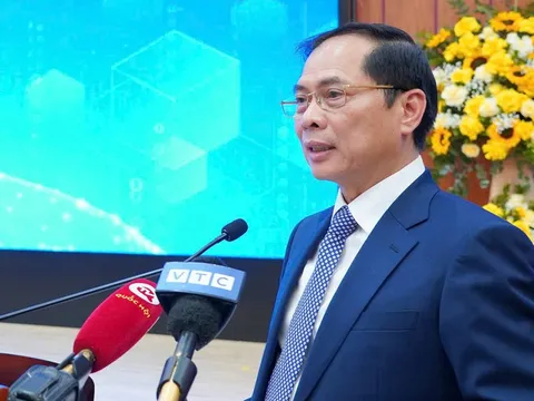 Phó thủ tướng: Ưu tiên hoàn thiện chính sách phát triển khoa học công nghệ