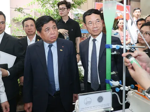 Loạt sản phẩm hấp dẫn từ triển lãm thành tựu khoa học và công nghệ Việt Nam