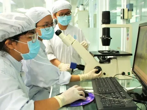 Tạo điều kiện để nữ trí thức tham gia nghiên cứu, phát triển khoa học công nghệ