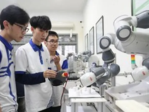 Phát huy vai trò tiên phong trong phát triển khoa học và công nghệ