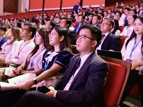 Khơi luồng trí thức trẻ trong dòng chảy của kỷ nguyên mới