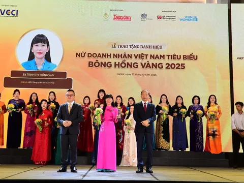 CHỦ TỊCH HĐTV CÔNG TY YẾN SÀO KHÁNH HÒA VINH DỰ NHẬN DANH HIỆU “NỮ DOANH NHÂN VIỆT NAM TIÊU BIỂU - BÔNG HỒNG VÀNG VIỆT NAM 2025”