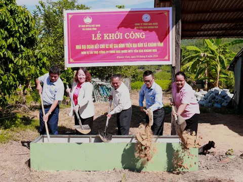 CÔNG TY YẾN SÀO KHÁNH HÒA HỖ TRỢ XÂY DỰNG NHÀ ĐẠI ĐOÀN KẾT TẠI XÃ KHÁNH VĨNH